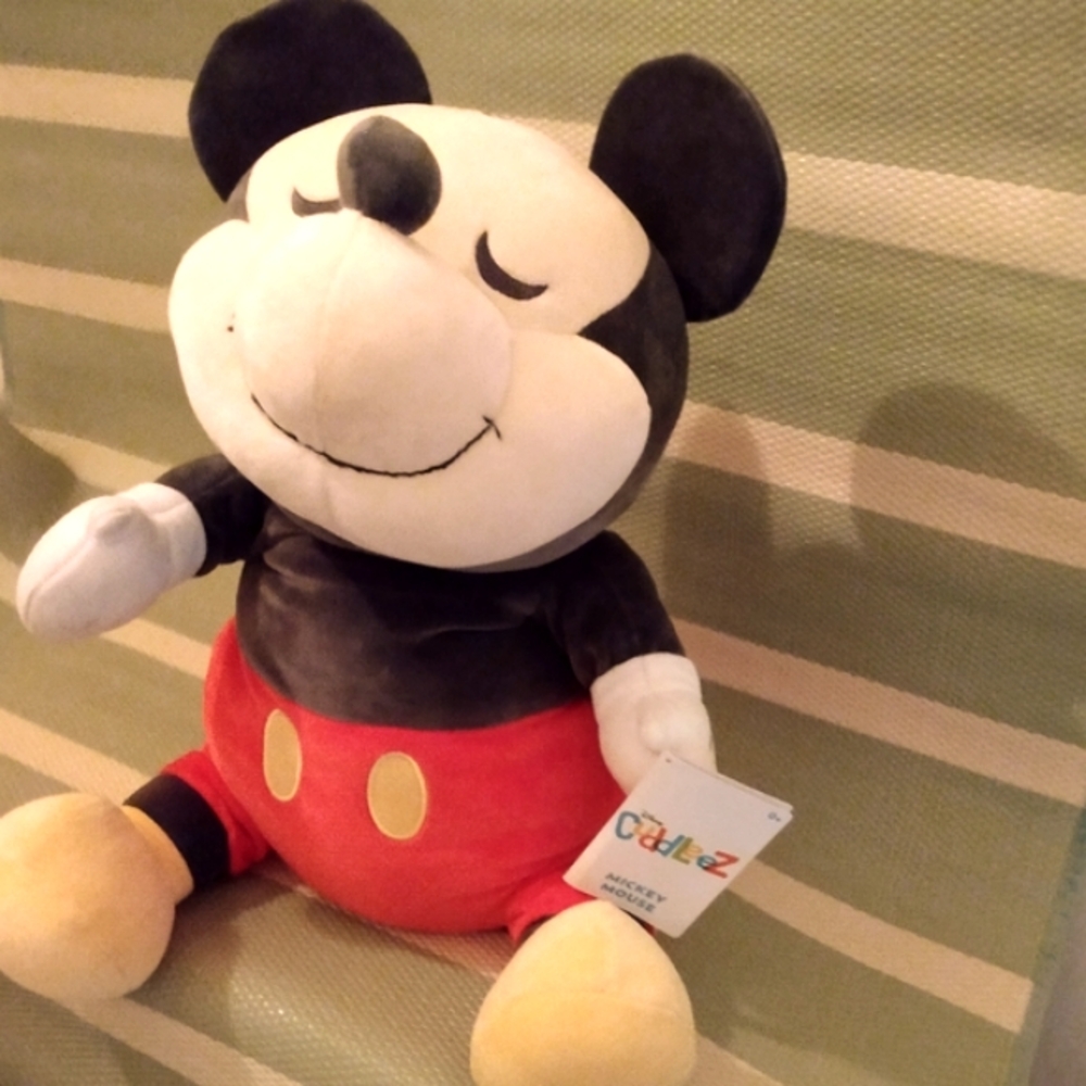 Disney Mickey Mouse Cuddleez Plush Brand New